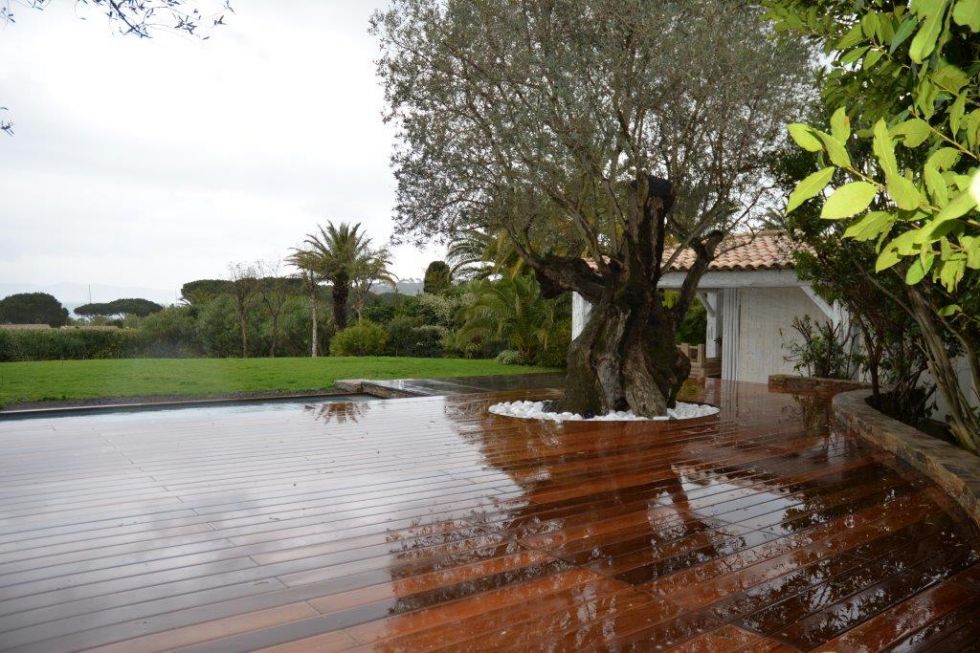 Création de terrasse sur mesure haut de gamme Bois exotique sur Marseille proche Saint tropez