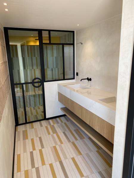 SALLE DE BAIN HAUT DE GAMME ROUCAS BLANC
