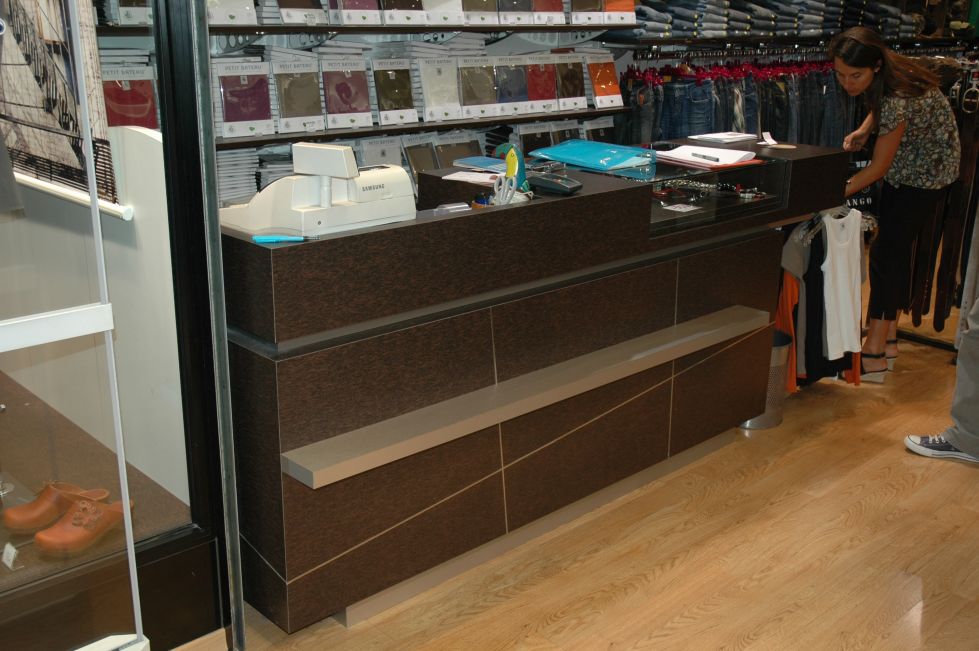 Création, agencement boutique de luxe marseille et ses environs