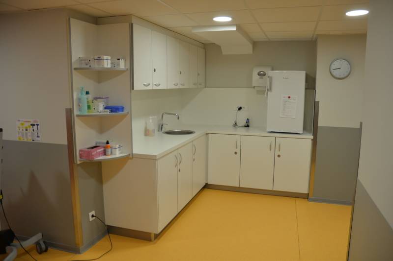 AMÉNAGEMENT DE MOBILIER EN MILIEU HOSPITALIER