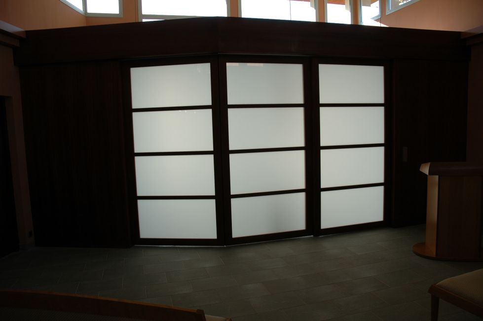 Conception et Agencement du crématorium d'Aubagne respect du lieux et des matières