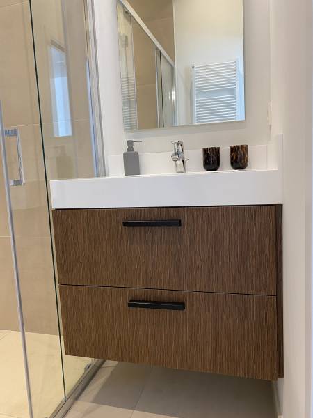 SALLE DE BAIN MASTER VILLA HAUT DE GAMME CASSIS PRESTATIONS SUR MESURE RESPECT DU SITE