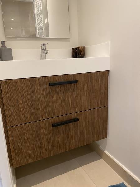 SALLE DE BAIN MASTER VILLA HAUT DE GAMME CASSIS PRESTATIONS SUR MESURE RESPECT DU SITE