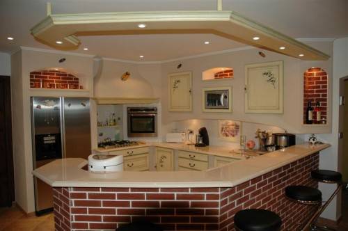 Cuisines provençales Bois massif