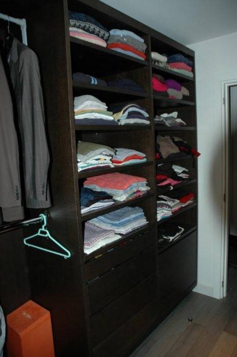 Conception et fabrication de Dressing Chêne teinté Wengé à Marseille