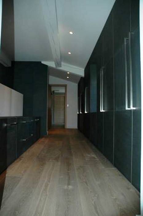 Conception de Dressing sur mesure avec placage Wengé griffé à Fréjus proche de Saint Raphaël